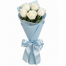 Букет 5 Белых роз Проуд в Белоозерский