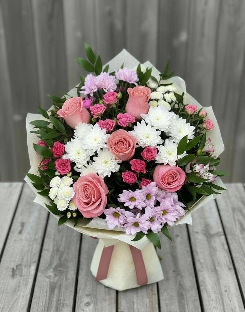 Букет цветов из: Альстромерии, Гвоздики, Розы и Хризантемы в Белоозерский