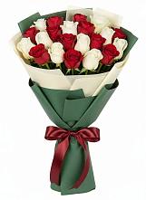 Букет Микс из красных и белых роз #REPLACE_PRED# Белоозерский