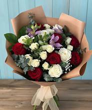 Букет цветов из:  Розы и Альстромерии в Белоозерский