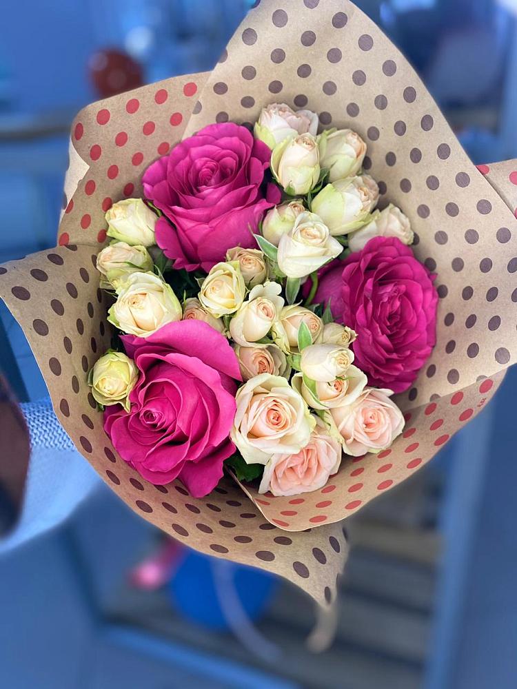 Букет цветов из: Розы в Белоозерский