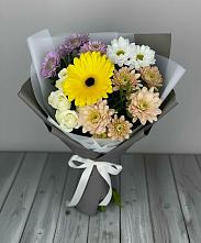 Букет цветов из:  Розы, Герберы и Хризантемы в Белоозерский