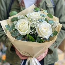 Букет цветов из:  Розы в Белоозерский