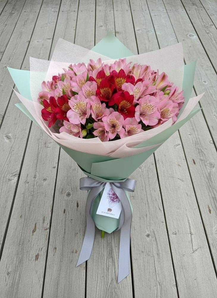 Букет цветов из: Альстромерии в Белоозерский