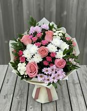 Букет цветов из:  Альстромерии, Гвоздики, Розы и Хризантемы в Белоозерский