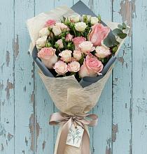 Букет цветов из:  Розы #REPLACE_PRED# Белоозерский