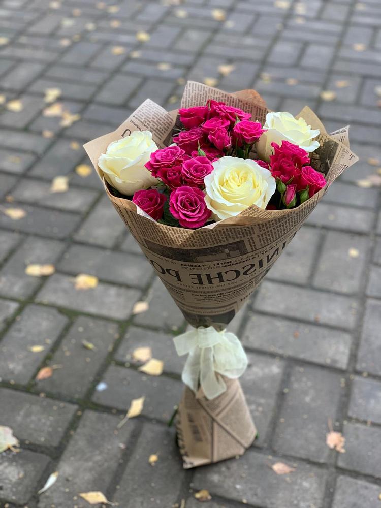 Букет цветов из: Розы в Белоозерский