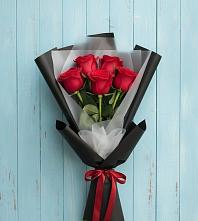 Букет цветов из:  Розы в Белоозерский
