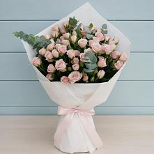 Букет цветов из:  Розы #REPLACE_PRED# Белоозерский