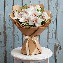 Букет цветов из:  Орхидеи и Розы в Белоозерский